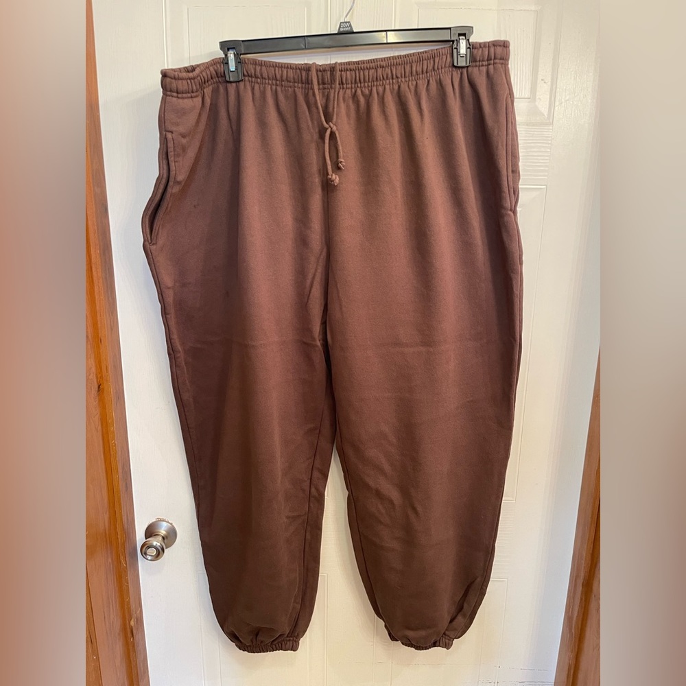 King size sweatpants